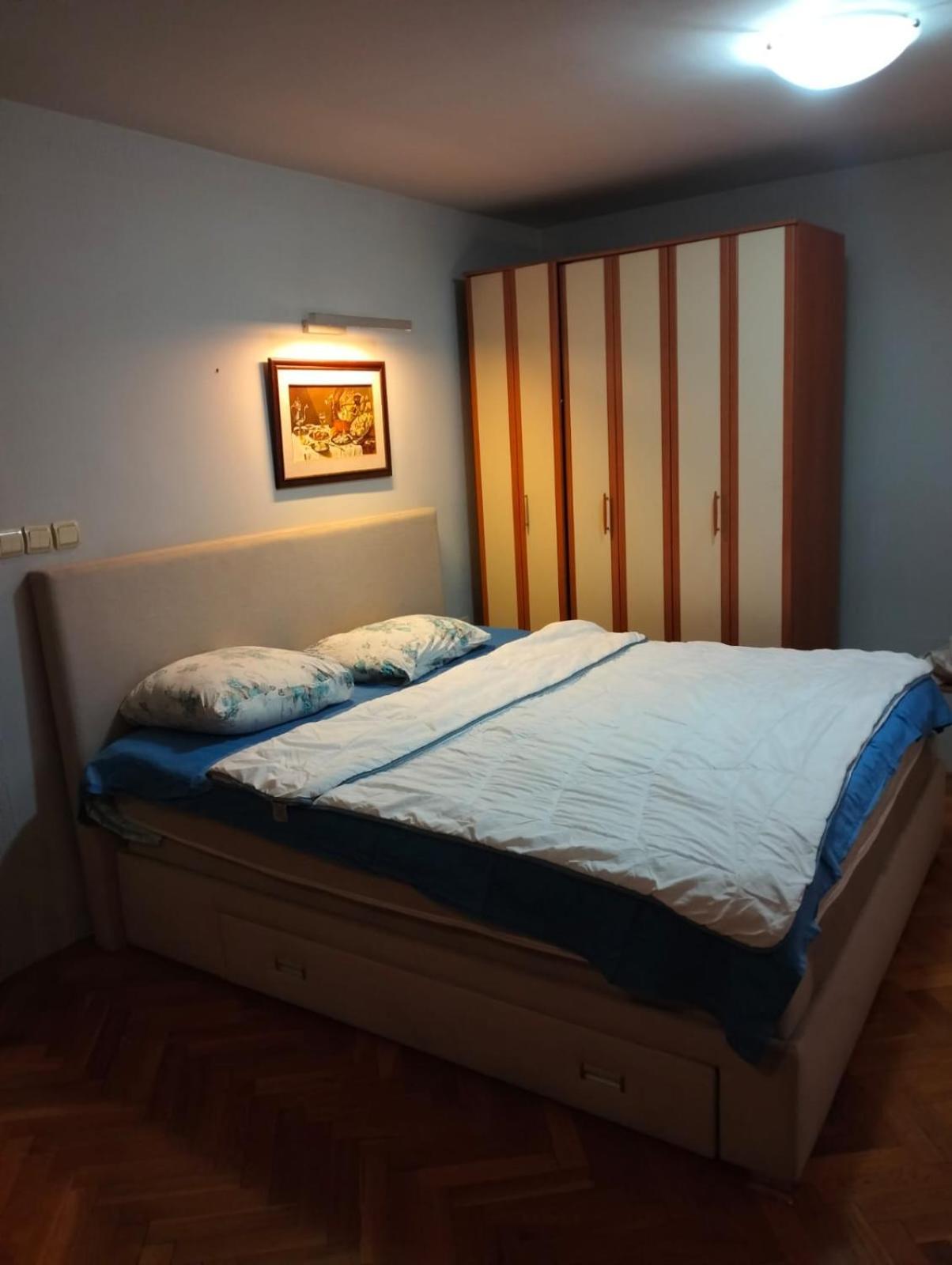 Lejla Apartamento Podgorica Exterior foto