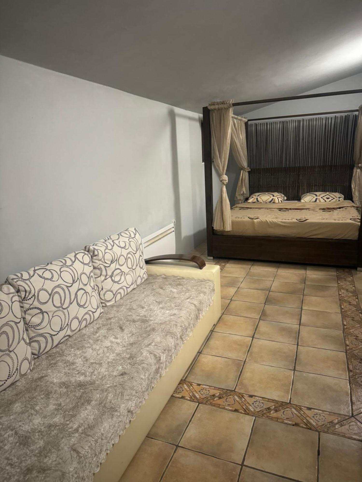 Lejla Apartamento Podgorica Exterior foto